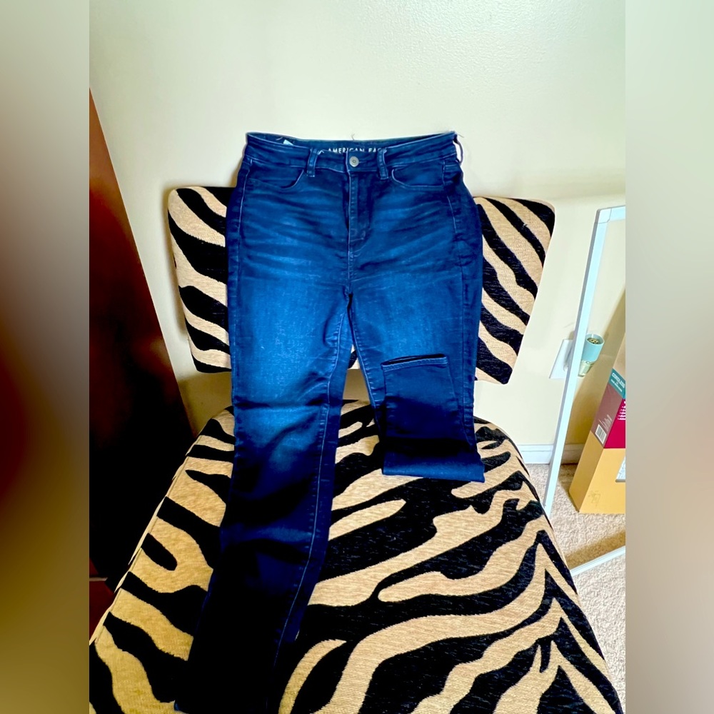 American Eagle skinny jeans